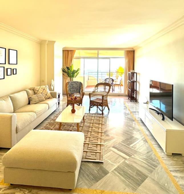 Apartamento Magna 2 Bed With Speacular Sea Views *