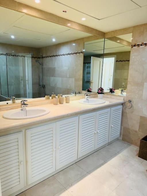 Magna 2 Bed With Speacular Sea Views Apartamento